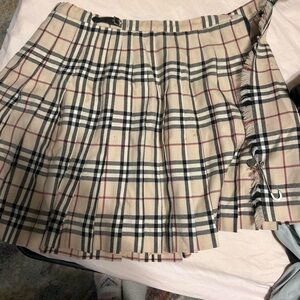 Burberry Beige and Black Check Mini Skirt